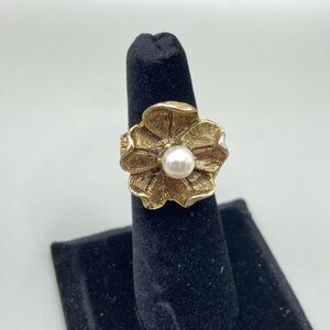 Vintage Gold Pearl Center Flower Adjustable Ring